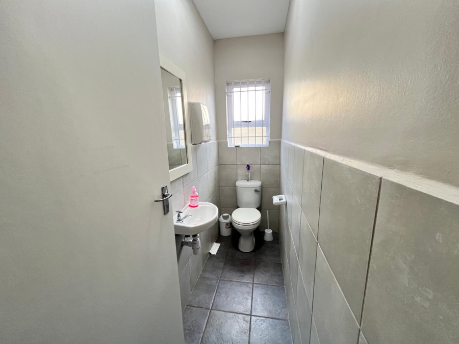 To Let commercial Property for Rent in Berea Eastern Cape